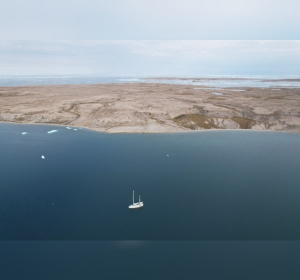 One Ocean anchored in the Northwest Passage - Summer's Harbour