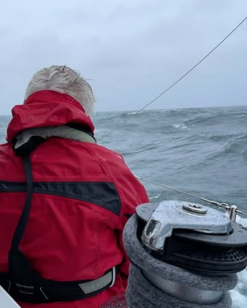 With over 1700 nm sailed on One Ocean this summer, the team experienced significant wea…