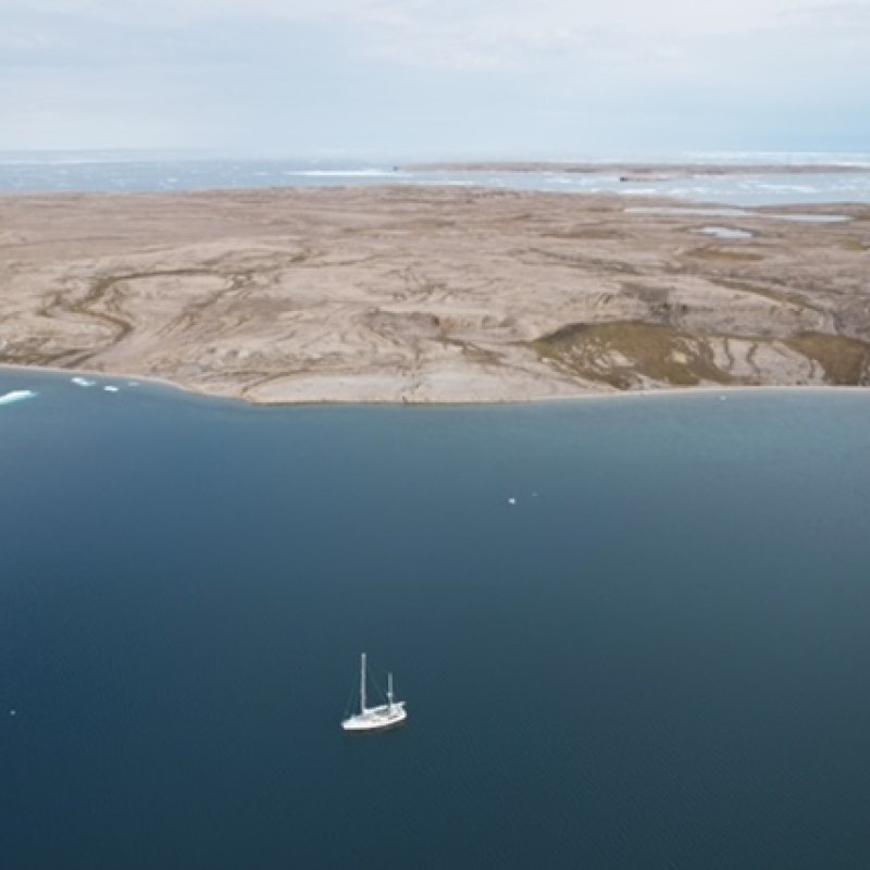 One Ocean anchored in the Northwest Passage - Summer's Harbour